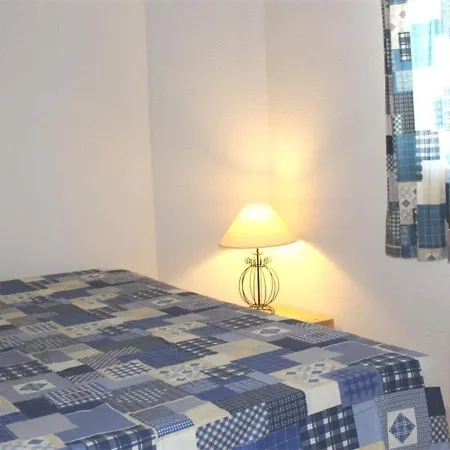 Holiday home Maison Cosy Avec Terrasse, 2 Chambres, Piscine Partagee, Proche Et Commerces, - Fr-1-229-832 Gruissan